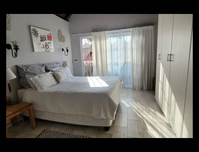 4 BEDROOM FREESTANDING FOR SALE IN ELANDSHAVEN